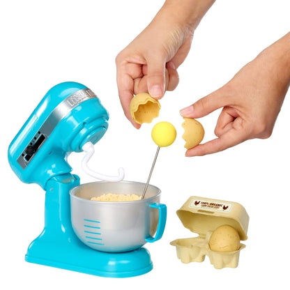 cracking pretend egg